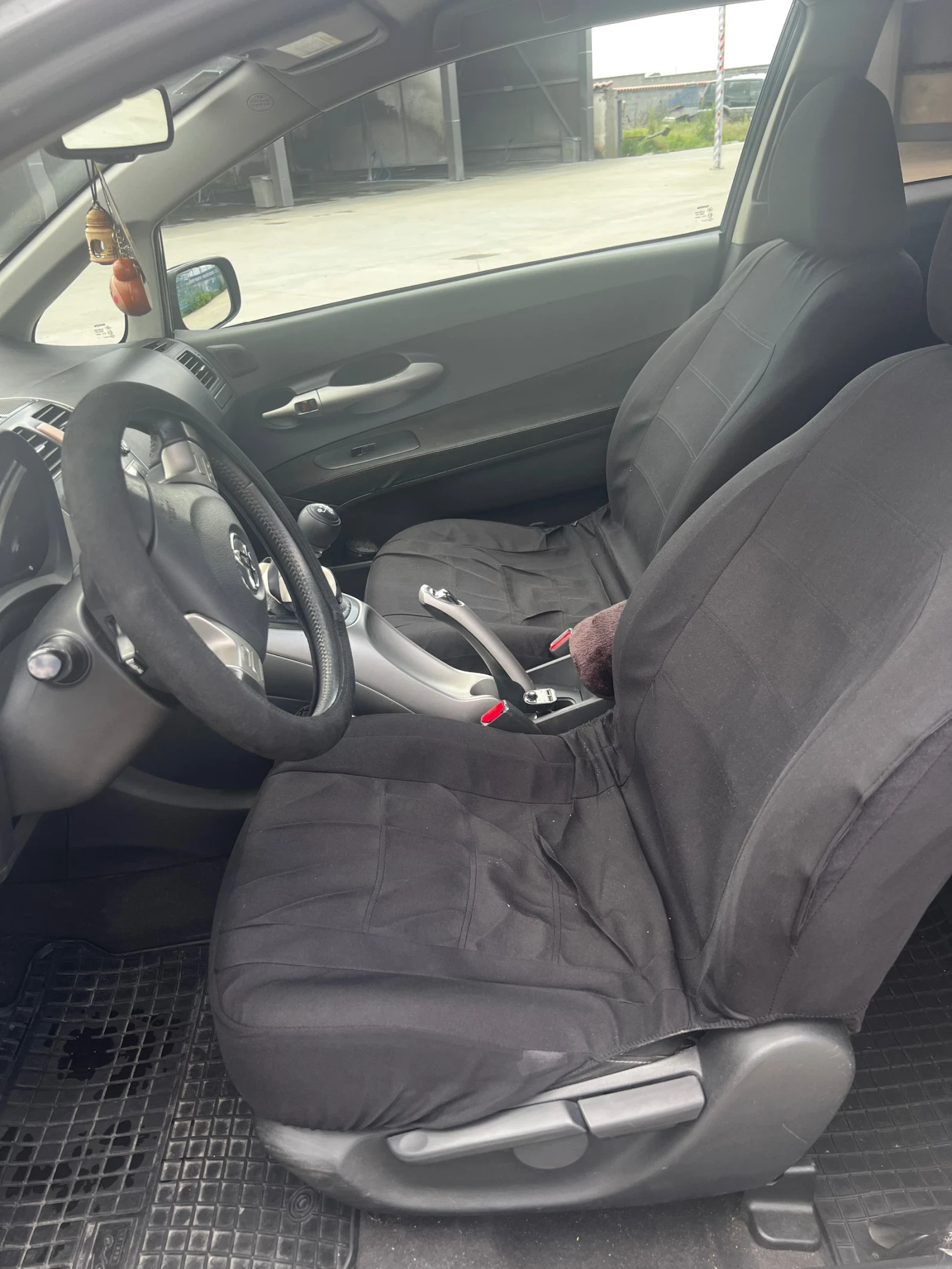 Toyota Auris  - изображение 4