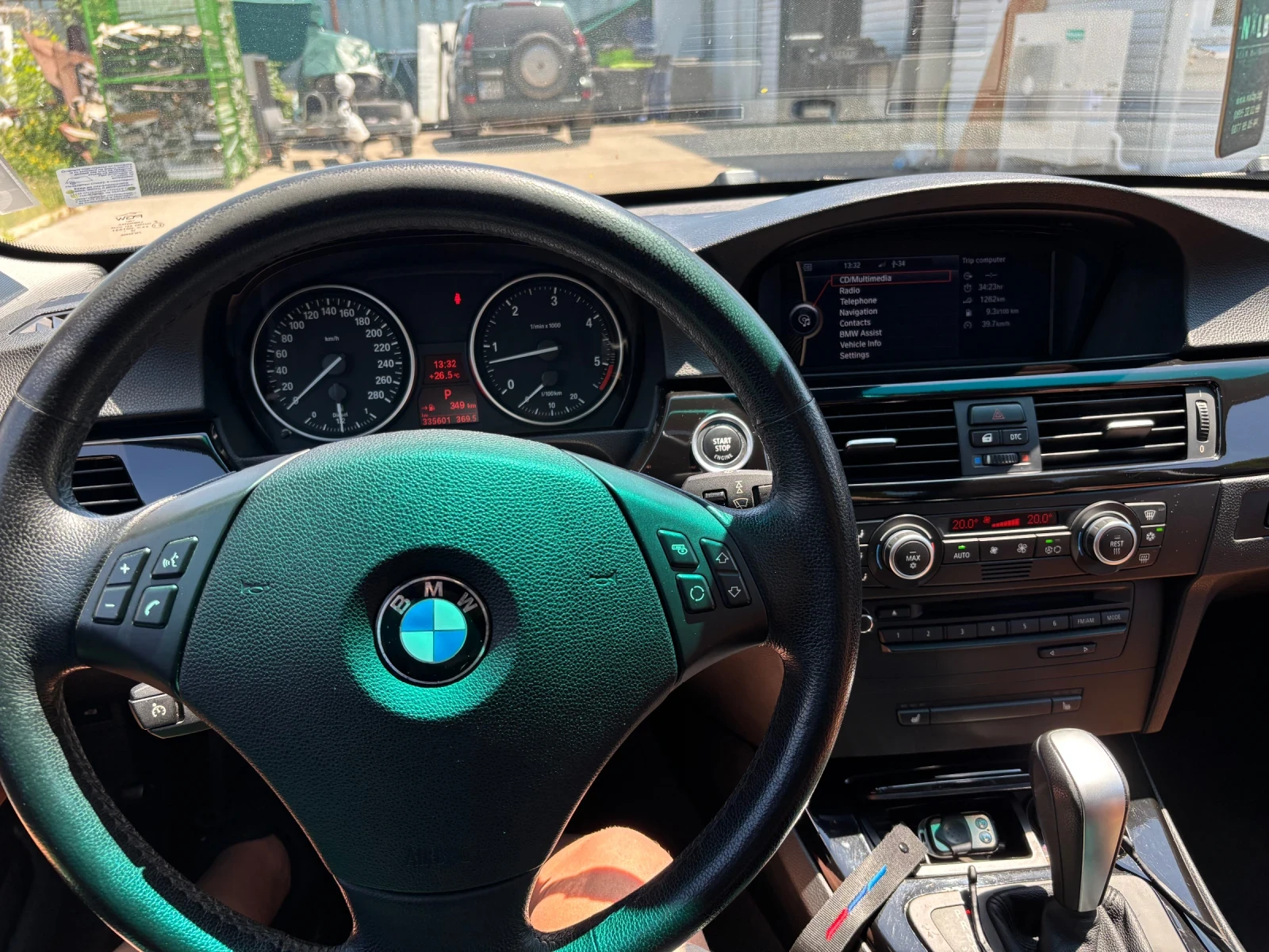 BMW 335  - изображение 8