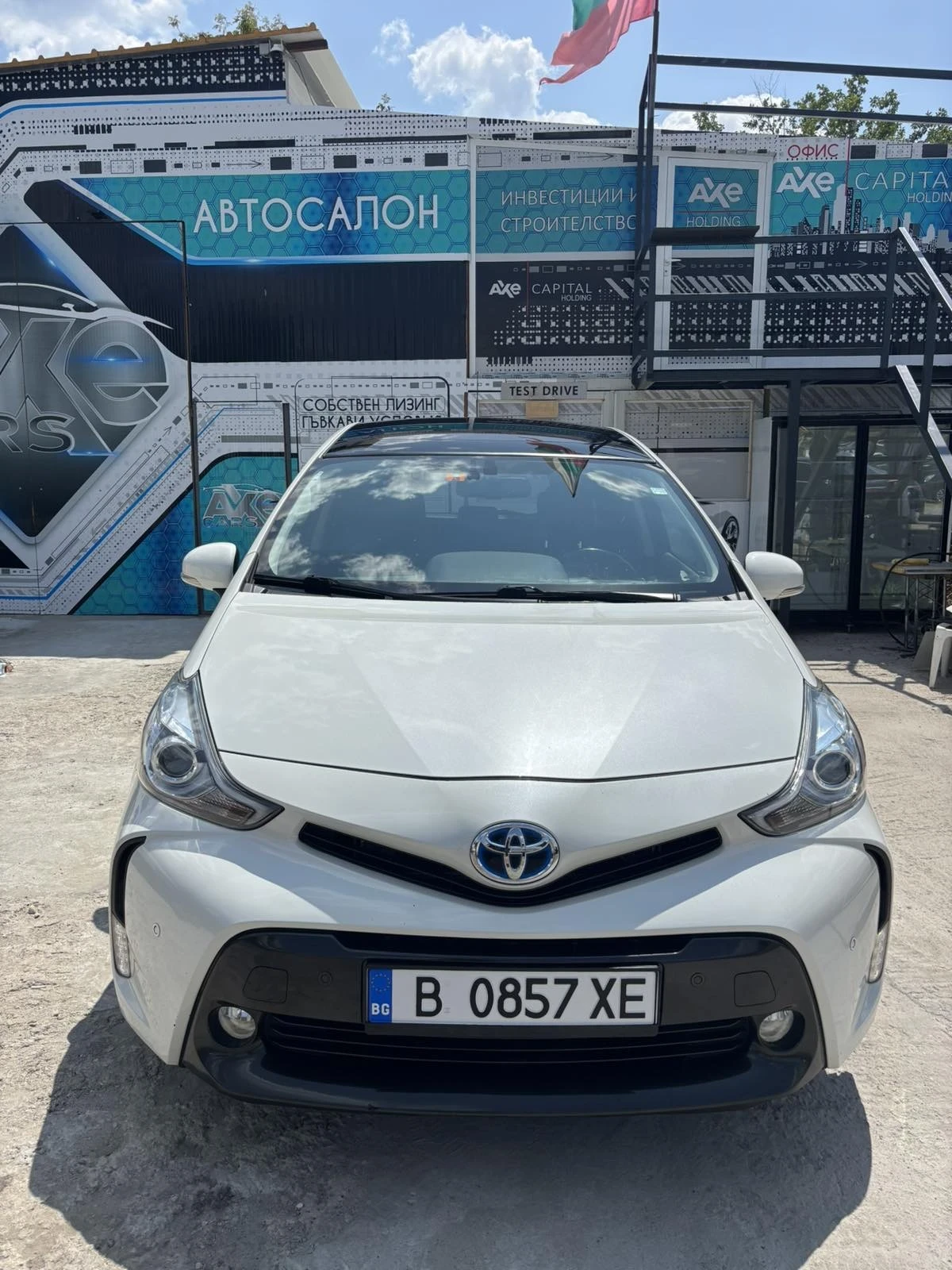 Toyota Prius plus Hybrid - изображение 2