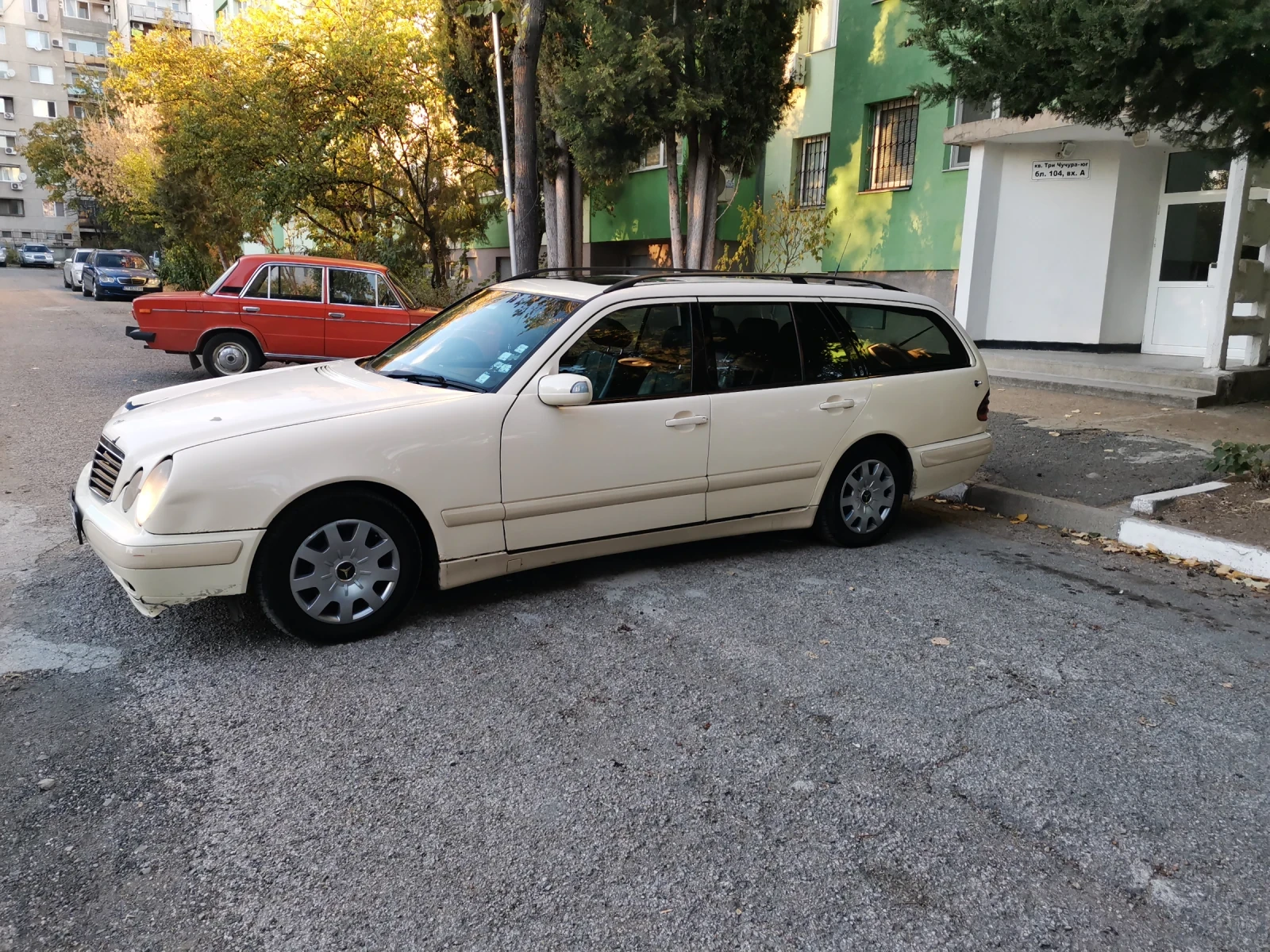 Mercedes-Benz E 220  - изображение 6