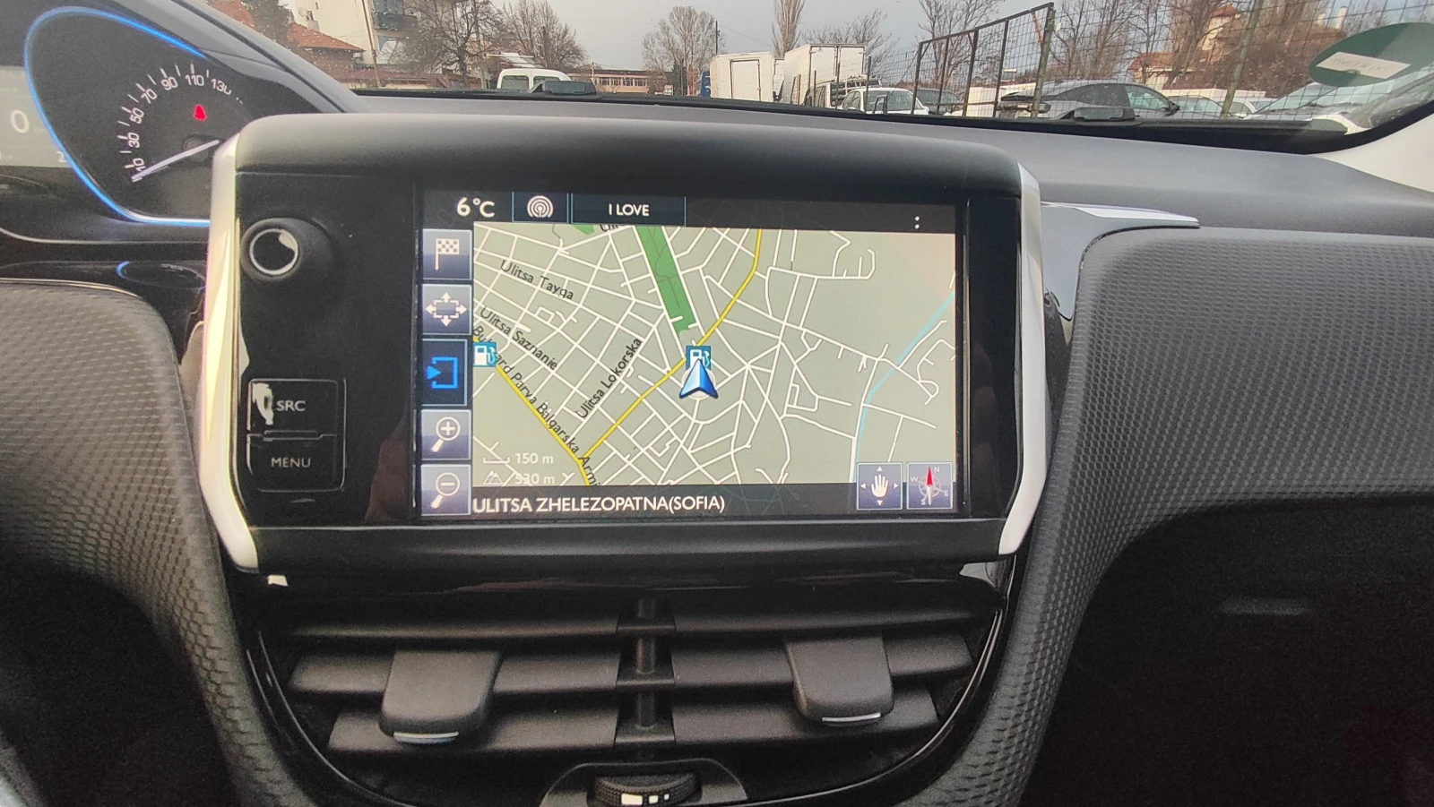 Peugeot 2008 1.2i Германия  - изображение 9