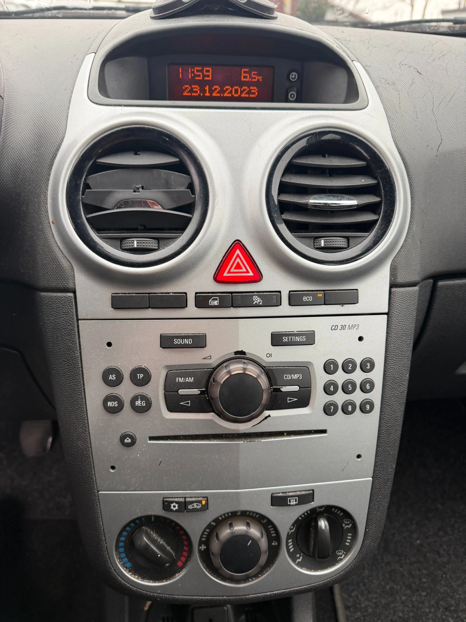 Opel Corsa 1.3CDTI EURO 5 | Mobile.bg � ����������� 11