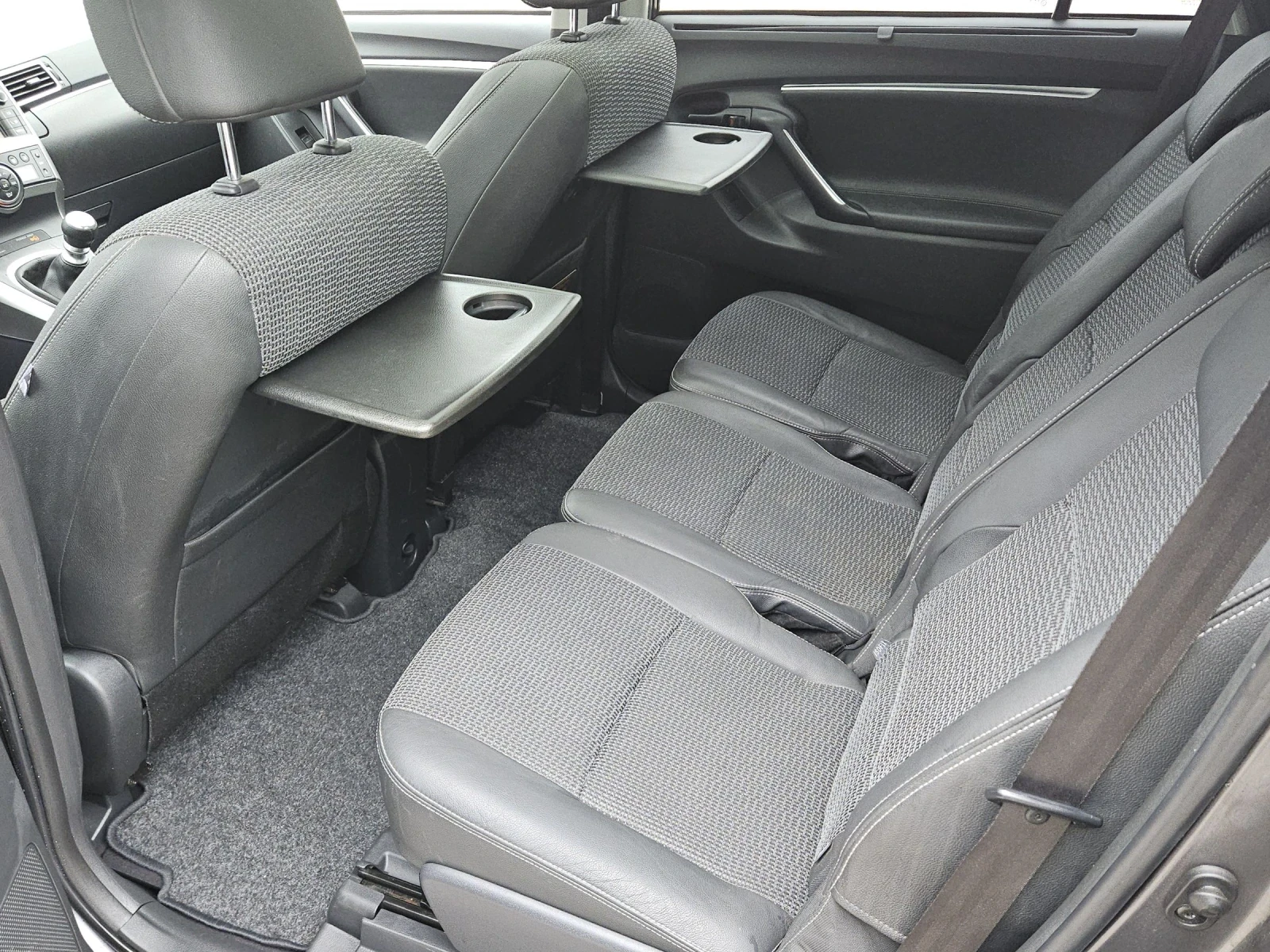 Toyota Verso 2.0-d-4d----navi--full | Mobile.bg � ����������� 10