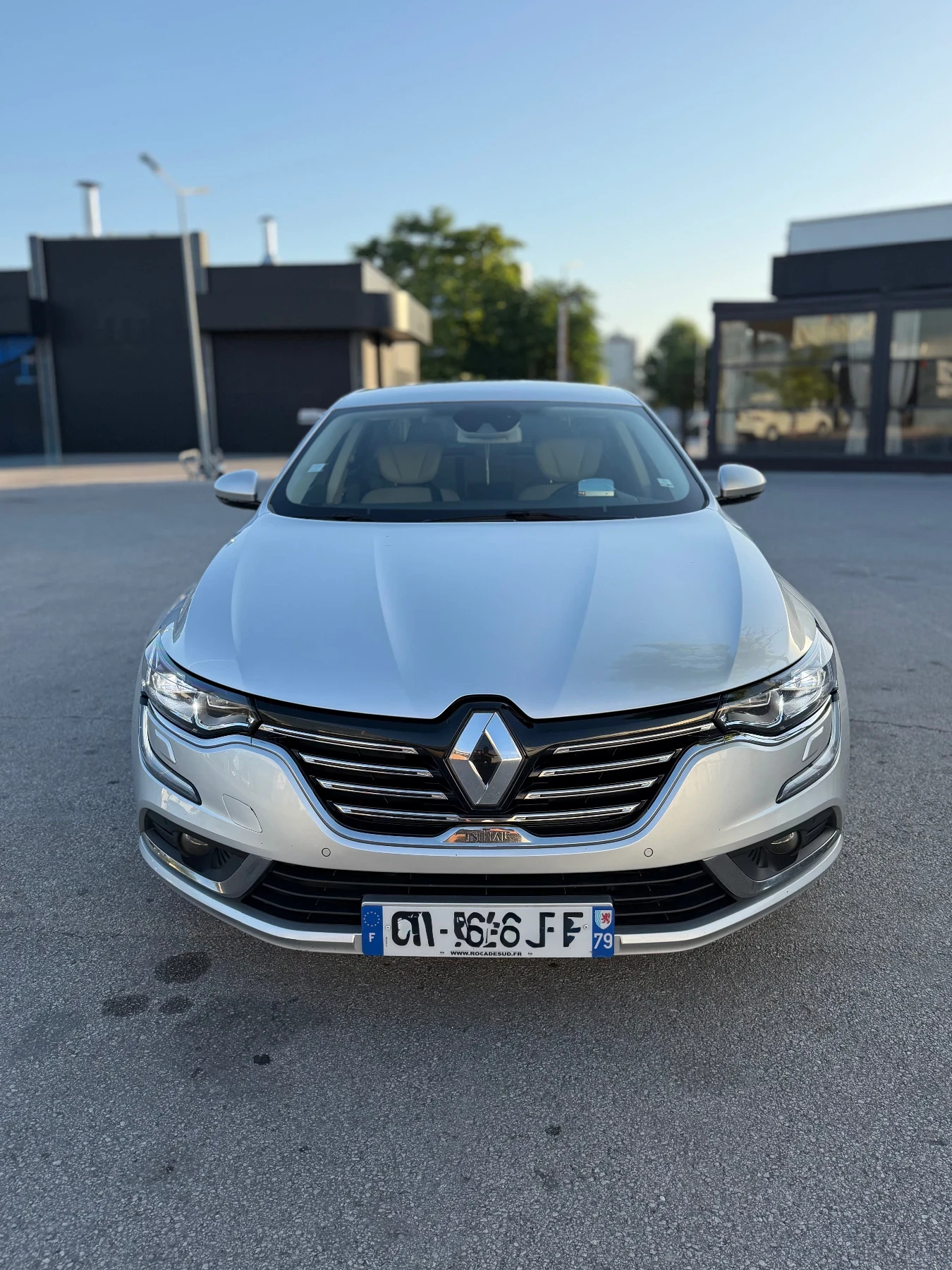 Renault Talisman Initiale Full 1.6dci, снимка 3 - Автомобили и джипове - 55126133