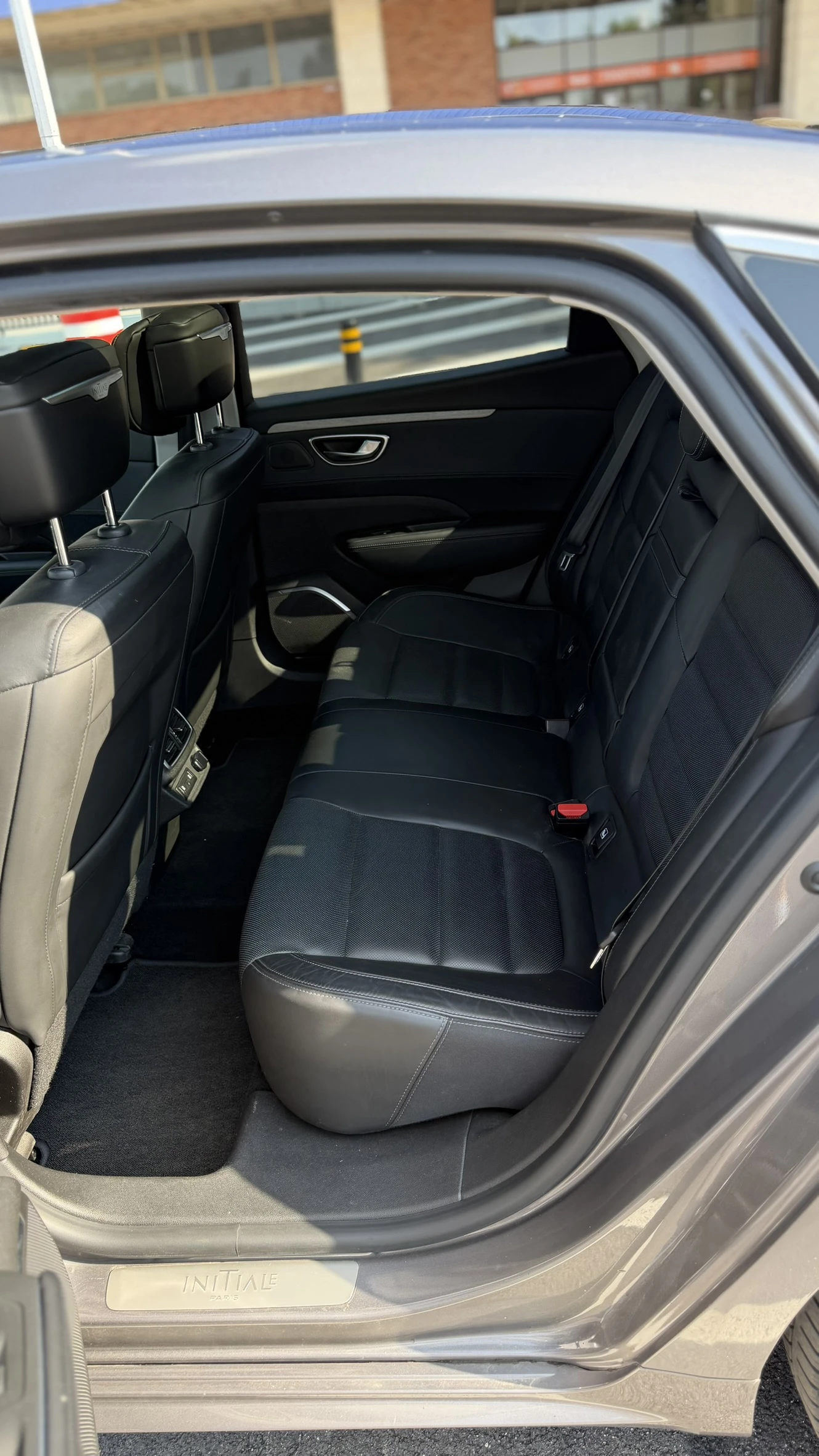 Renault Talisman KEYLESS/PANO/4CONTROL/FULL EXTRAS, снимка 12 - Автомобили и джипове - 55179585