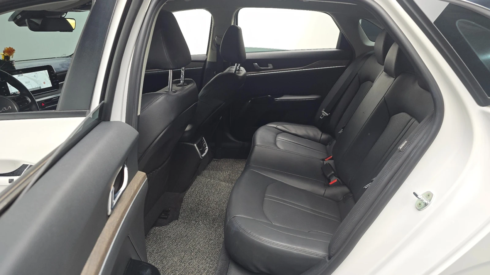 Kia K5 1.6 T-GDI Noblesse, снимка 8 - Автомобили и джипове - 55544944