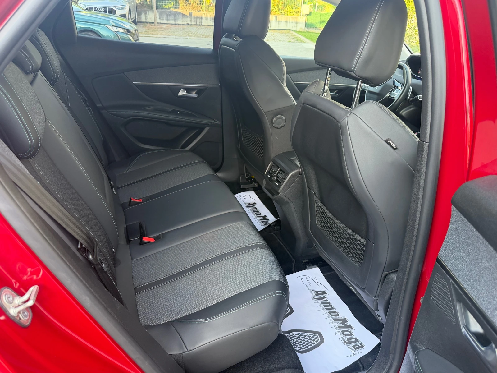 Peugeot 3008 GARANCIA 1.5 ALUR EAT8, снимка 11 - Автомобили и джипове - 55849132