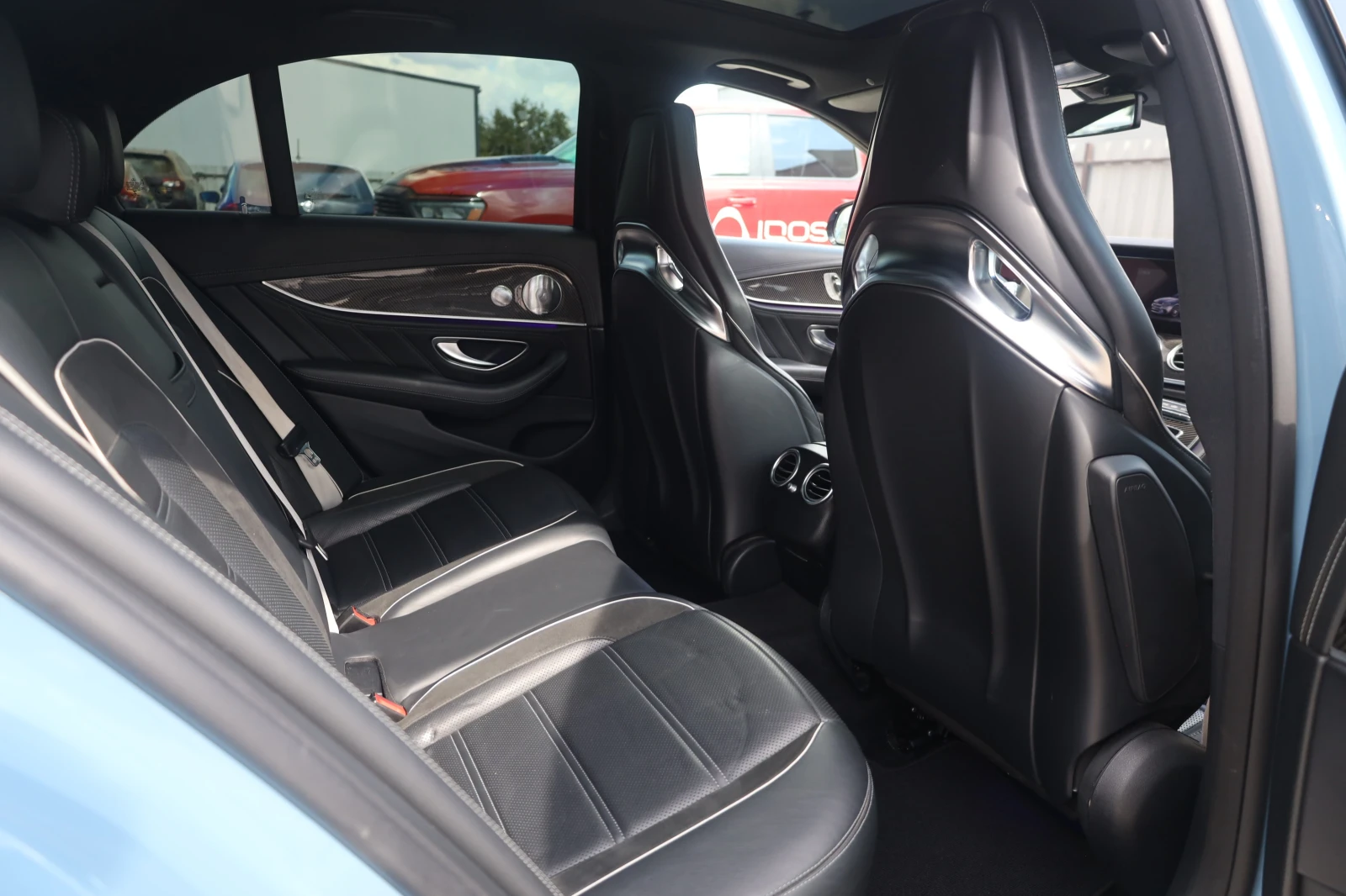 Mercedes-Benz E 63 AMG S 4M+ 750PS CERAMIC SchalenSitze 3D BURM Pano iCar, снимка 9 - Автомобили и джипове - 56021206