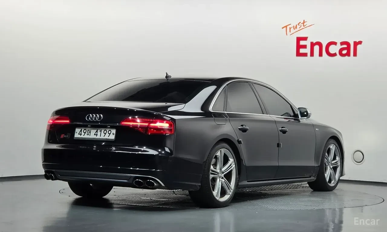 Audi S8 MATRIX* BANG* OLUFSEN* ОБДУХВАНЕ* ХЕДЪП* ДИСТРОНИК, снимка 2 - Автомобили и джипове - 56130452