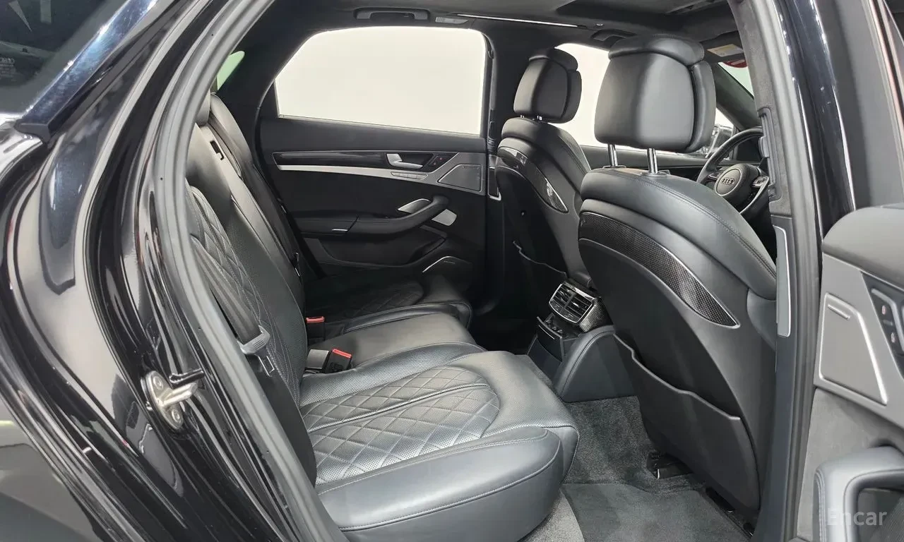 Audi S8 MATRIX* BANG* OLUFSEN* ОБДУХВАНЕ* ХЕДЪП* ДИСТРОНИК, снимка 16 - Автомобили и джипове - 56130452