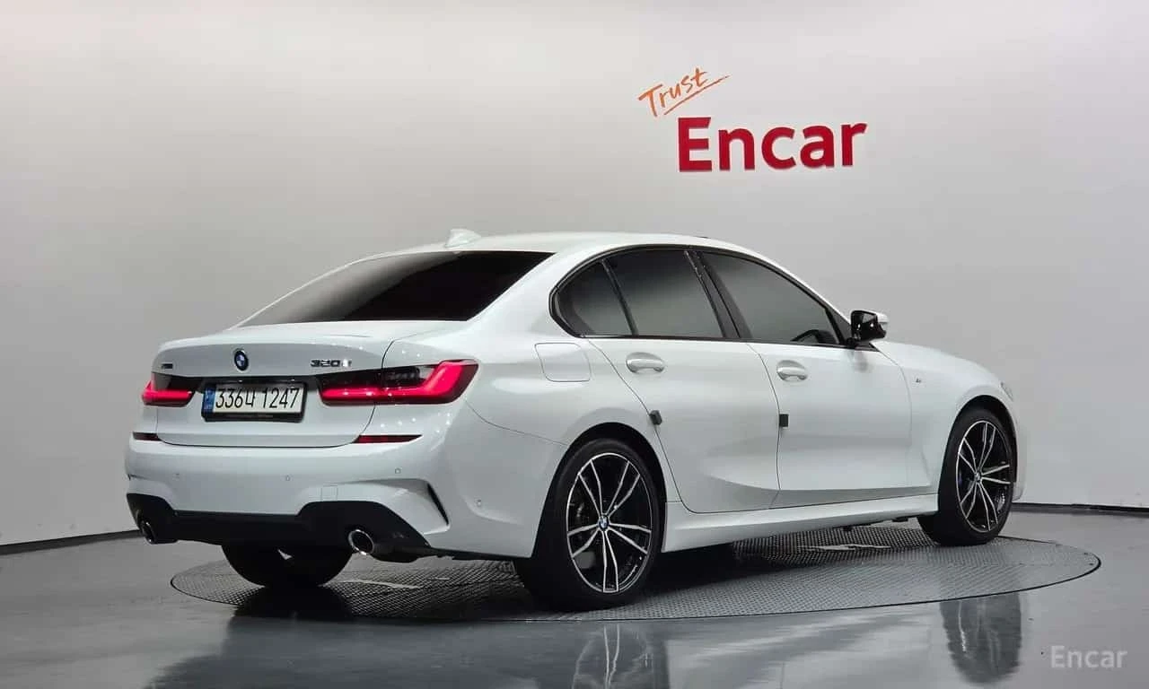 BMW 320 d * xDrive * M Sport * Head up * Шибидах * , снимка 2 - Автомобили и джипове - 56310936