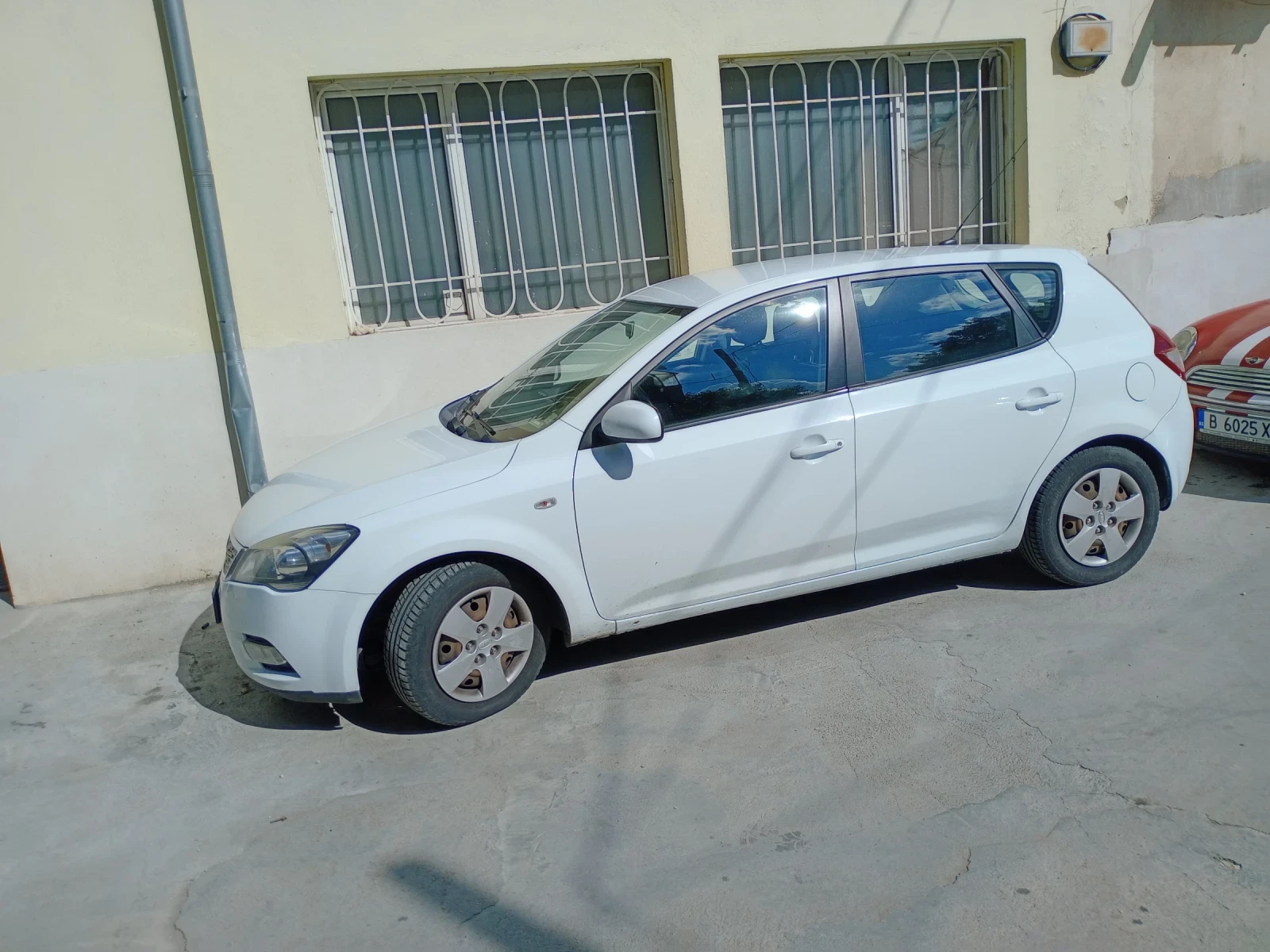 Kia Ceed, снимка 2 - Автомобили и джипове - 56318041