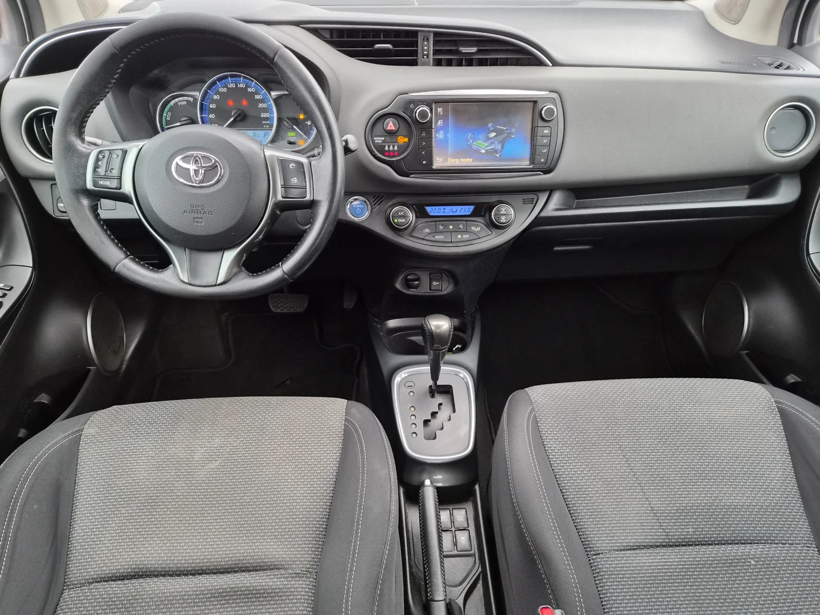 Toyota Yaris Hybrid 161000 ��. ���� 6 | Mobile.bg � ����������� 12