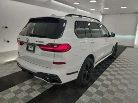 BMW X7 M50I| SKY LOUNGE| SWAROWSKI| HARMAN KARDON| MAСАЖ|, снимка 3