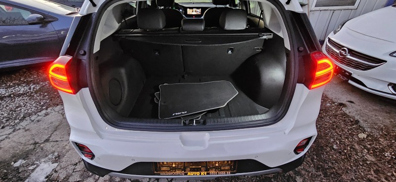 Kia Niro 1.6 GDi DCT HEV Evolution, снимка 17 - Автомобили и джипове - 44027110