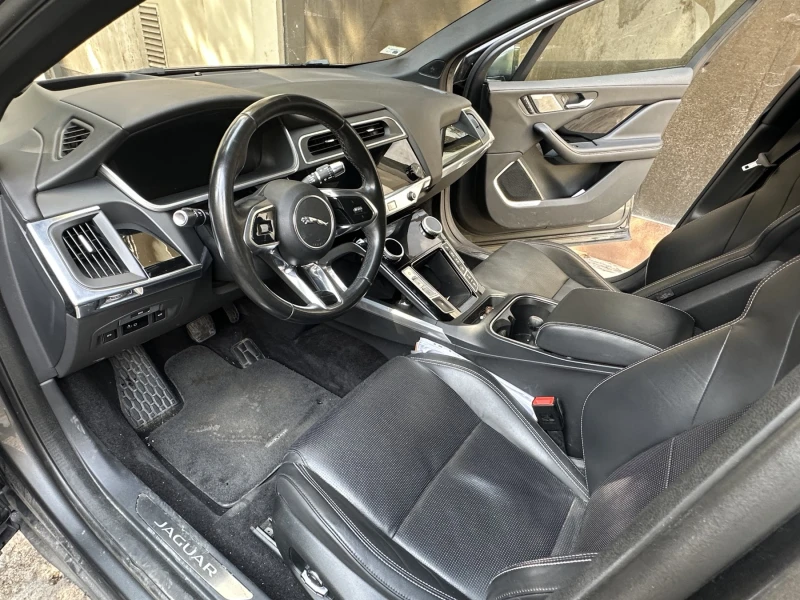 Jaguar I-Pace * HSE* PANO* LED* ACC* Проветряване на седалки* Bl, снимка 10 - Автомобили и джипове - 51289648
