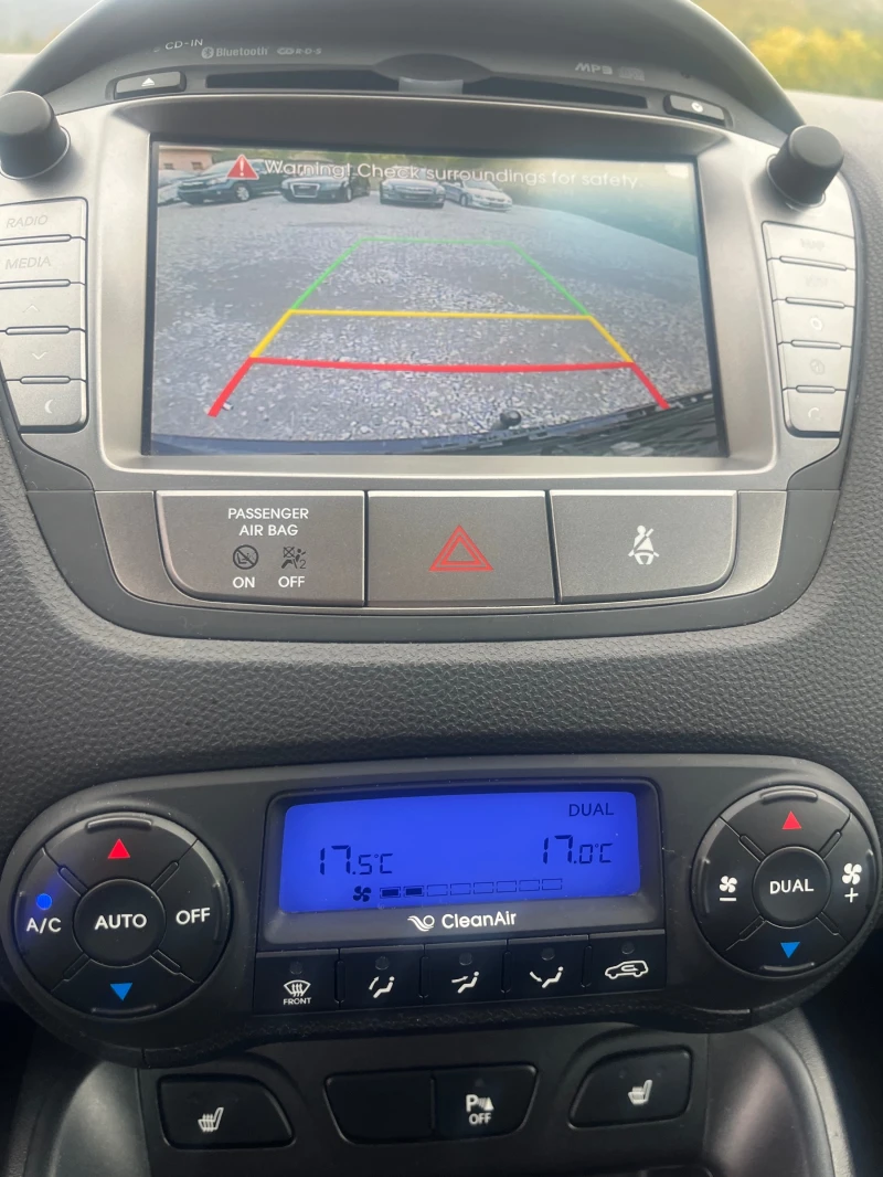 Hyundai IX35 1.6i , снимка 12 - Автомобили и джипове - 52030384