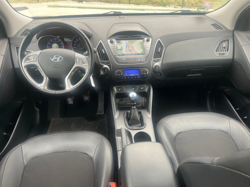 Hyundai IX35 1.6i , снимка 10 - Автомобили и джипове - 52030384