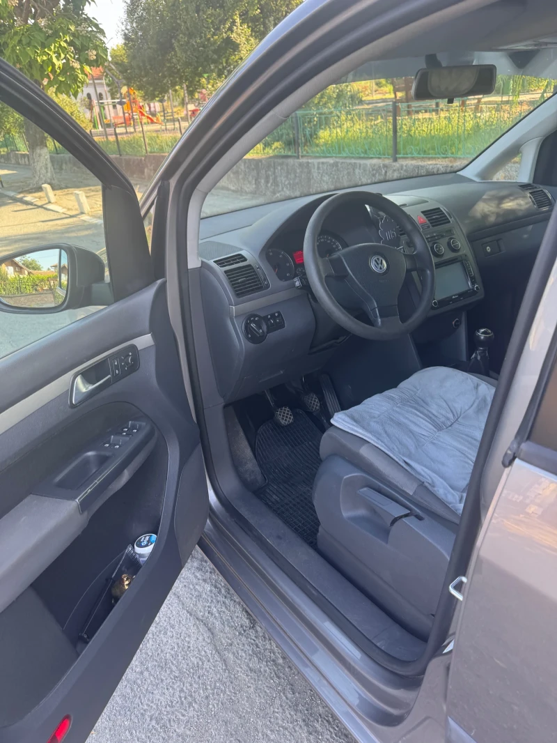 VW Tiguan 2.0TDI, снимка 9 - Автомобили и джипове - 52680640