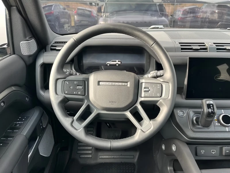 Land Rover Defender 130 D300 X-Dynamic SE 8seats, снимка 7 - Автомобили и джипове - 53075027