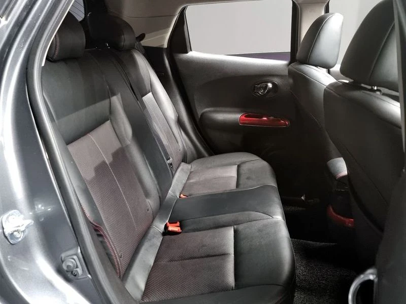 Nissan Juke 1.6 Automatic, снимка 12 - Автомобили и джипове - 56002866