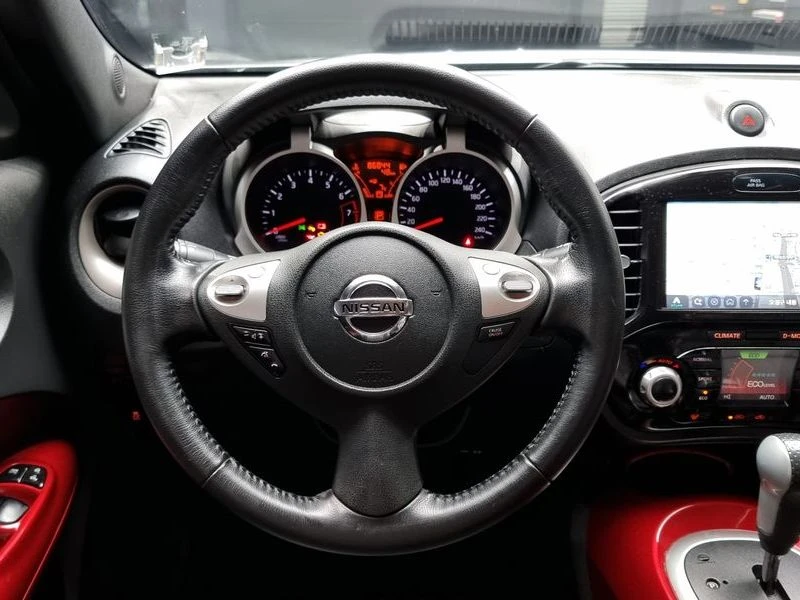 Nissan Juke 1.6 Automatic, снимка 13 - Автомобили и джипове - 56002866