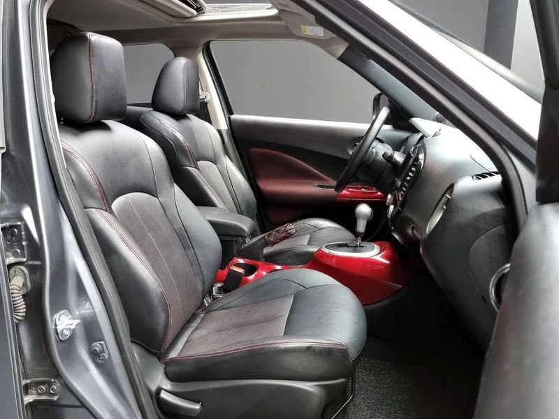 Nissan Juke 1.6 Automatic, снимка 11 - Автомобили и джипове - 56002866