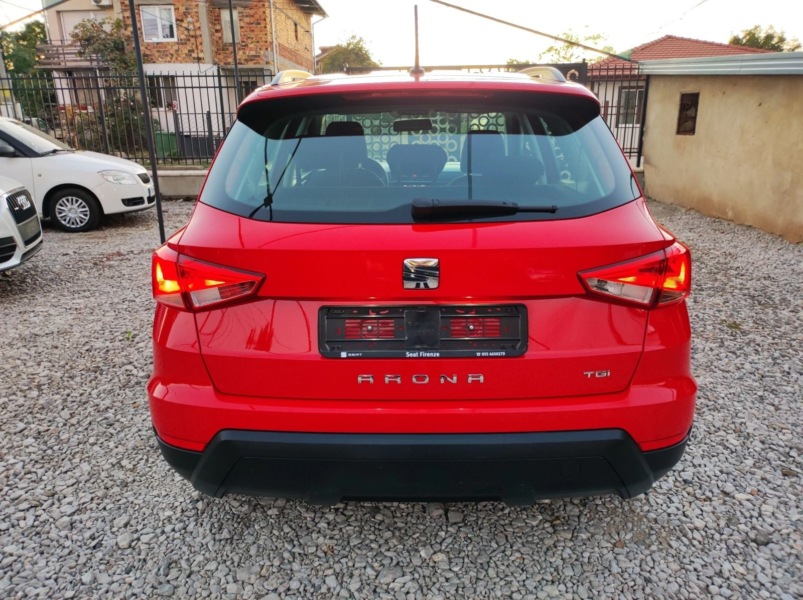 Seat Arona 1.0TGI - изображение 8