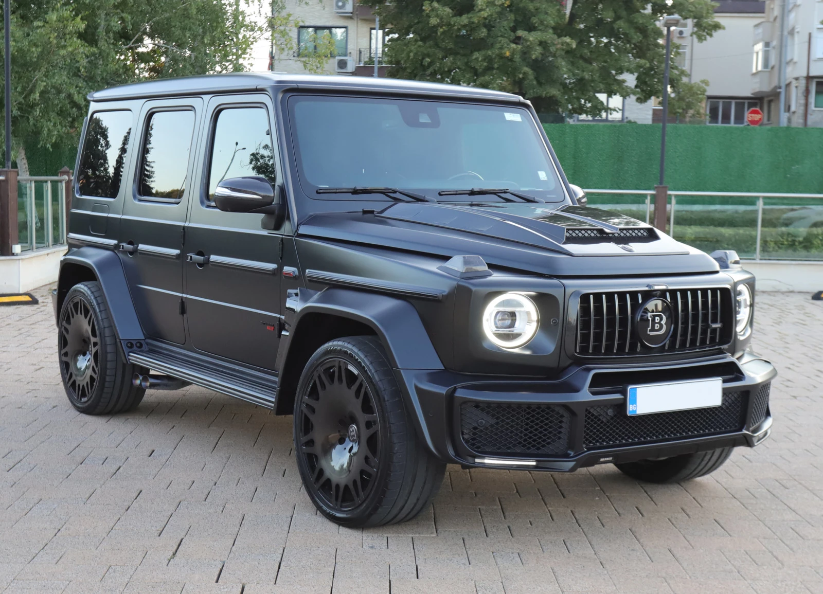 Mercedes-Benz G 63 AMG Brabus 700Widestar Magno Carbon Exclusive Гаранция - изображение 2