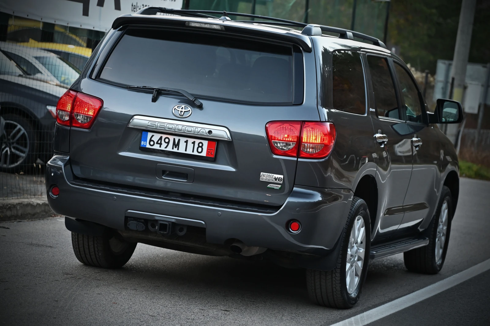 Toyota Sequoia 5.7 PLATINUM  - изображение 5