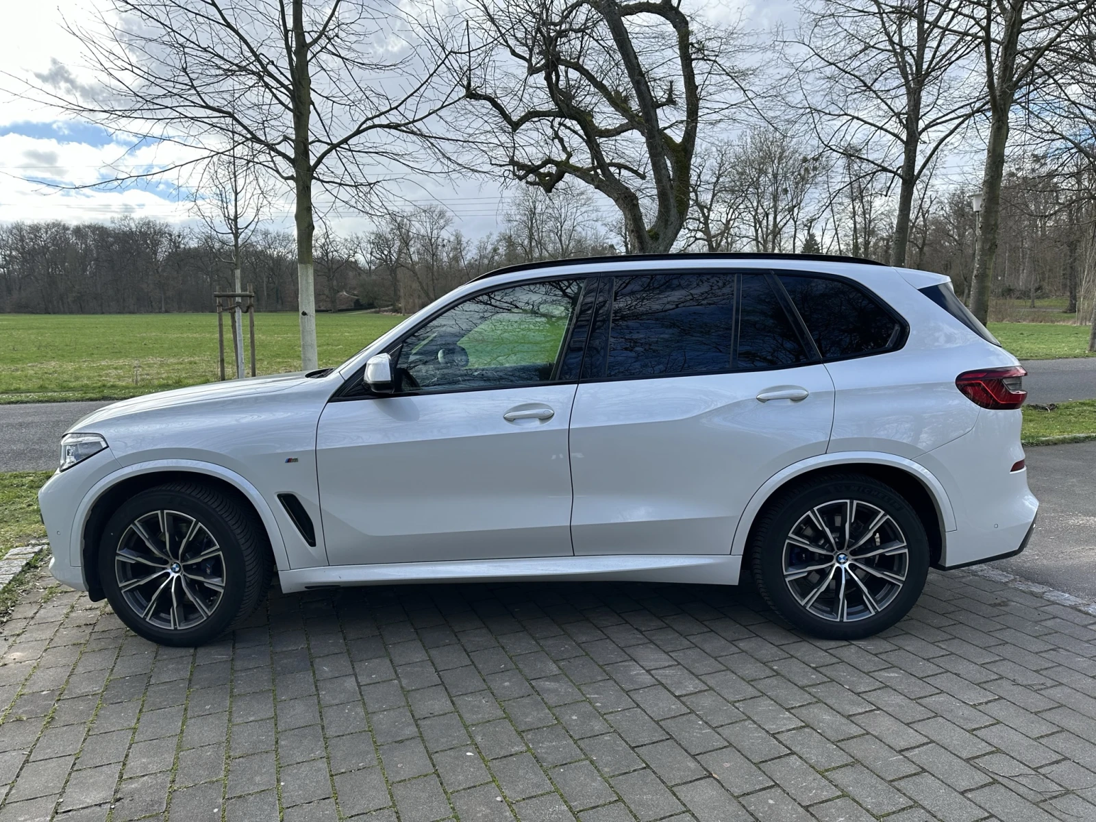 BMW X5 30D M Paket Alpinweiss LASER PANO HUD AHK | Mobile.bg   12