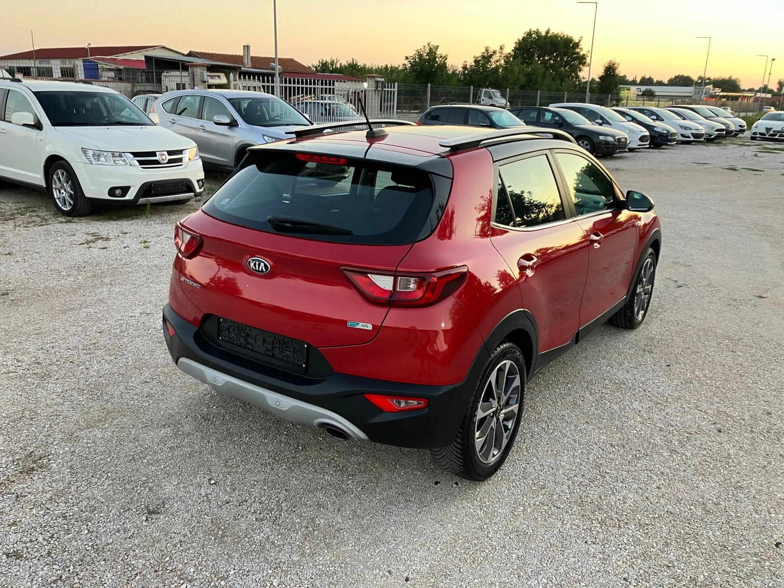 Kia Stonic 1.4-газ инжекцион - изображение 8