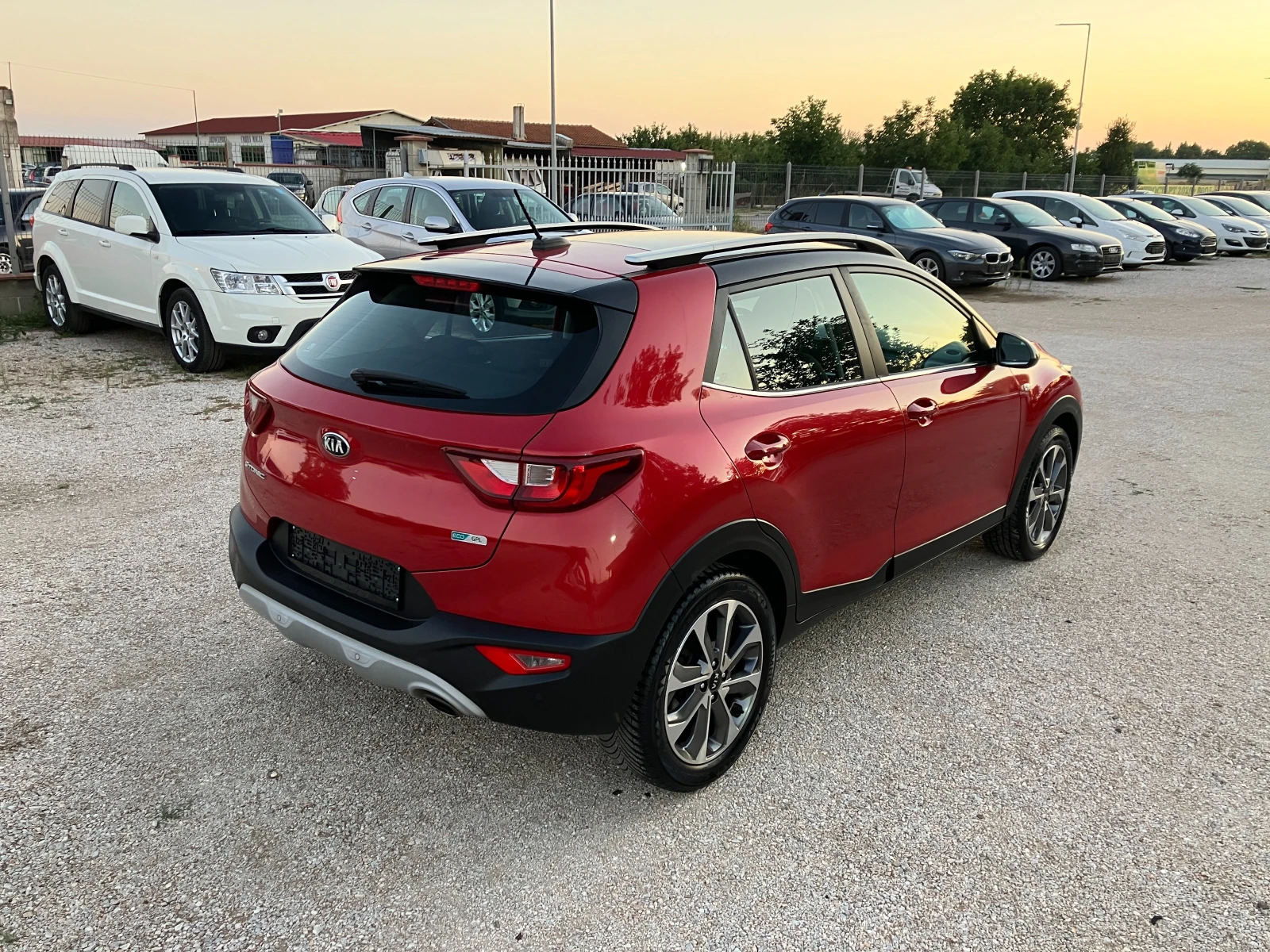 Kia Stonic 1.4-газ инжекцион - изображение 9