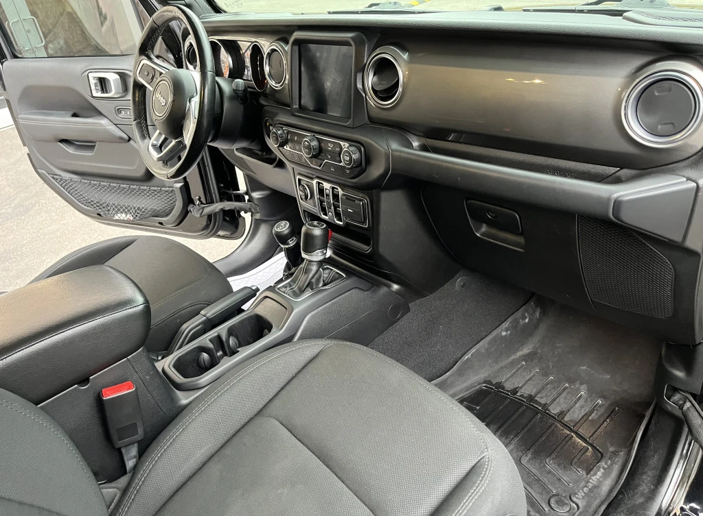 Jeep Gladiator OVERLAND* 4x4* CREW CAB* IMMACULATE CONDITION | Mobile.bg � ����������� 11