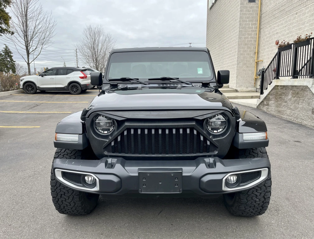 Jeep Gladiator OVERLAND* 4x4* CREW CAB* IMMACULATE CONDITION - изображение 2