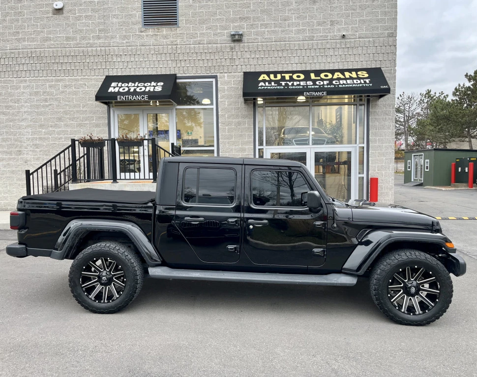 Jeep Gladiator OVERLAND* 4x4* CREW CAB* IMMACULATE CONDITION - изображение 5