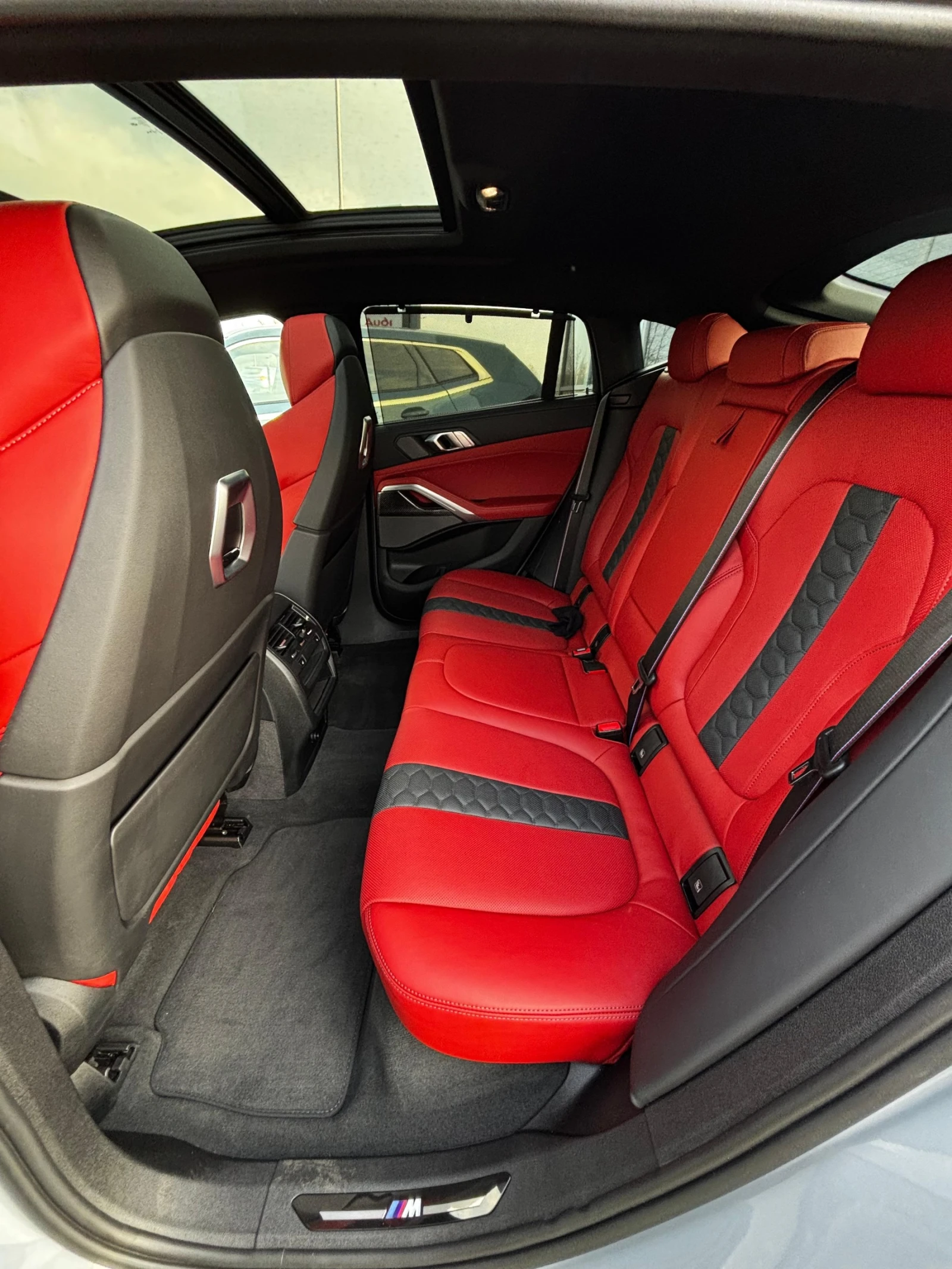 BMW X6 M Competition 4.4 TwinTurbo xDrive, снимка 13 - Автомобили и джипове - 53905228