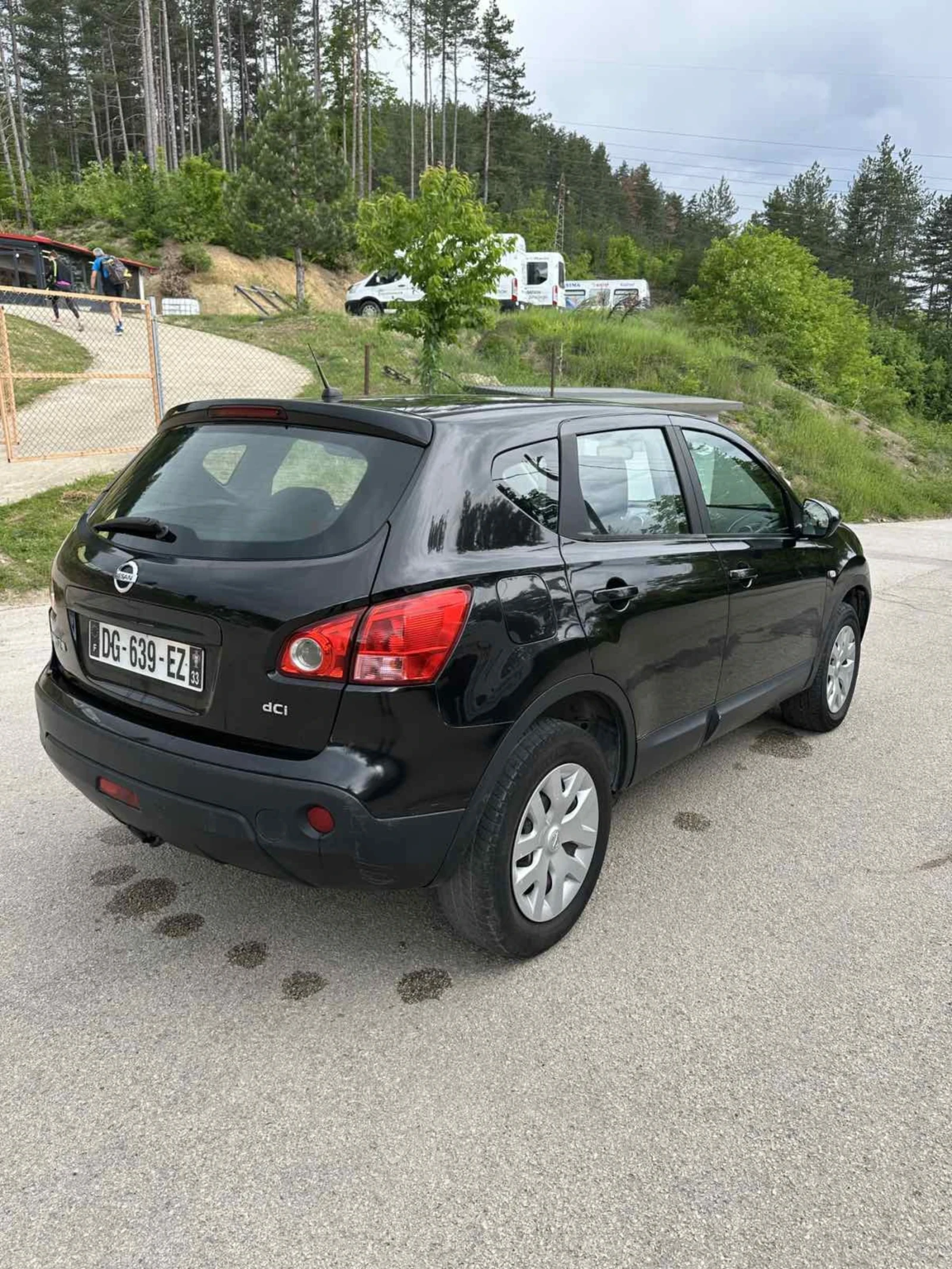 Nissan Qashqai 1.5dci, снимка 8 - Автомобили и джипове - 54560014