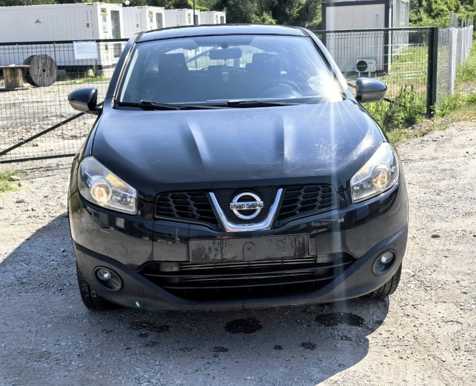Nissan Qashqai 1.5dci, снимка 2 - Автомобили и джипове - 55609894