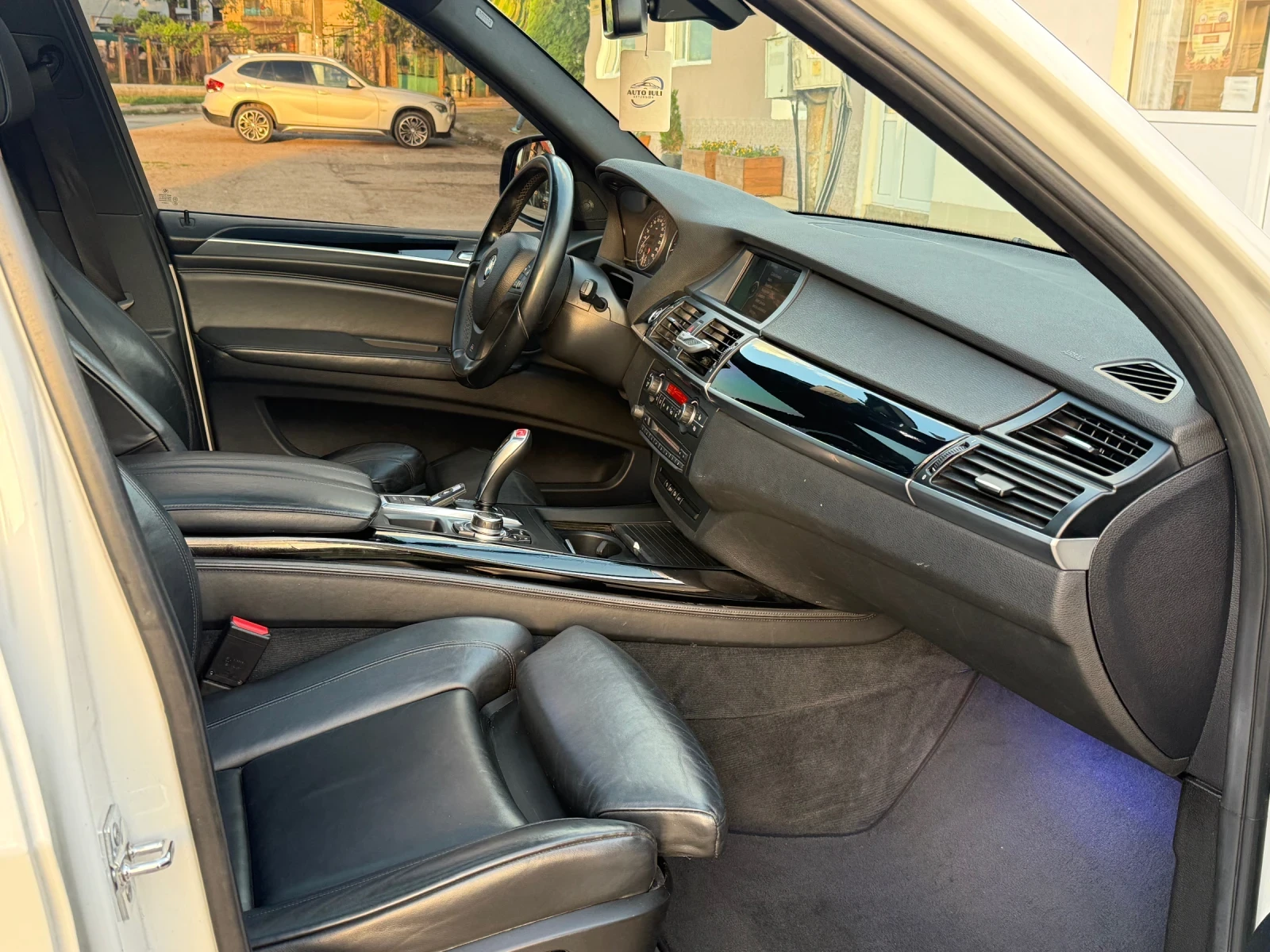 BMW X5 3.5* MPACK* SWISS, снимка 10 - Автомобили и джипове - 54512209