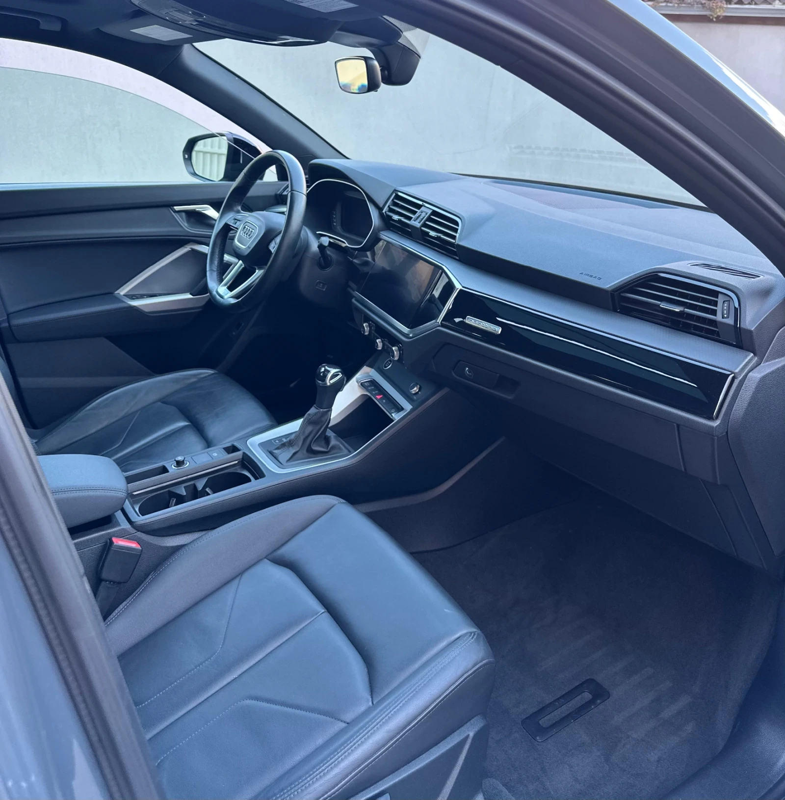 Audi Q3 45 TFSI QUATTRO FULL LED Black Optic , снимка 11 - Автомобили и джипове - 54672935