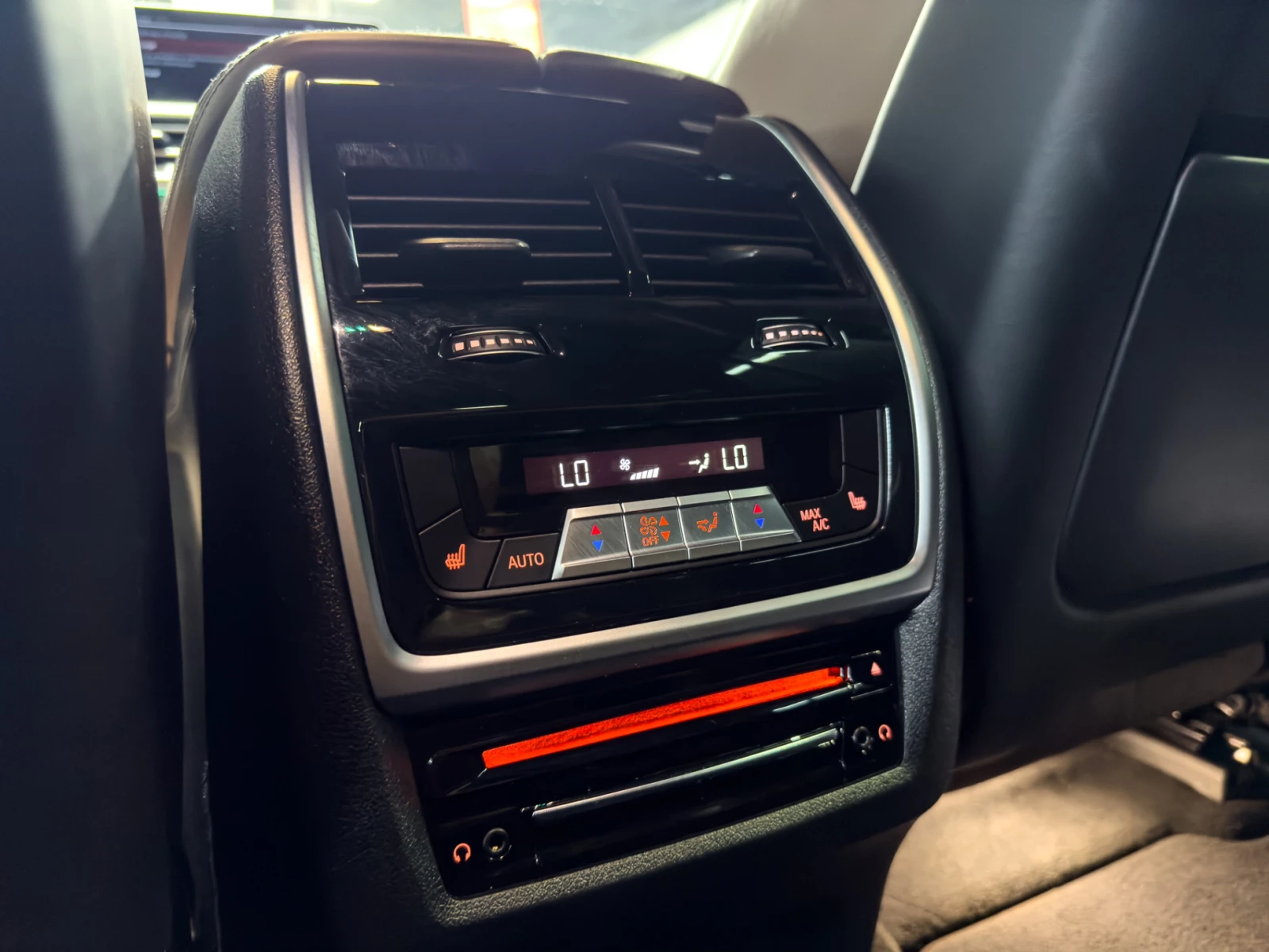 BMW X6 LASER/NIGHT VISION/BOWERS/MAXTON/ULTIMATE PACKAGE, снимка 13 - Автомобили и джипове - 55346586