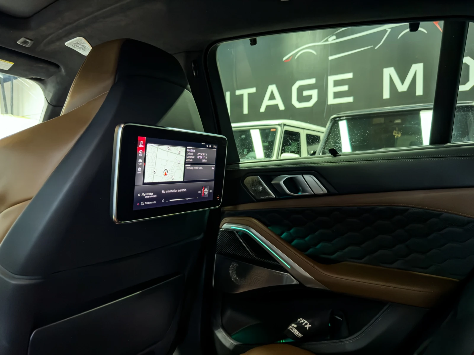 BMW X6 LASER/NIGHT VISION/BOWERS/MAXTON/ULTIMATE PACKAGE, снимка 12 - Автомобили и джипове - 55346586