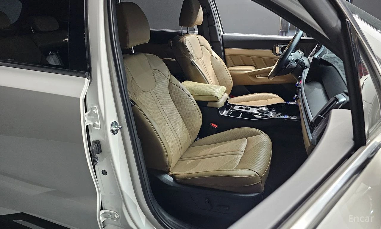 Kia Sorento 1.6* HYBRID* NOBLESSE* ПОДГРЕВ* ОБДУХВАНЕ* LANE* A, снимка 15 - Автомобили и джипове - 55433368