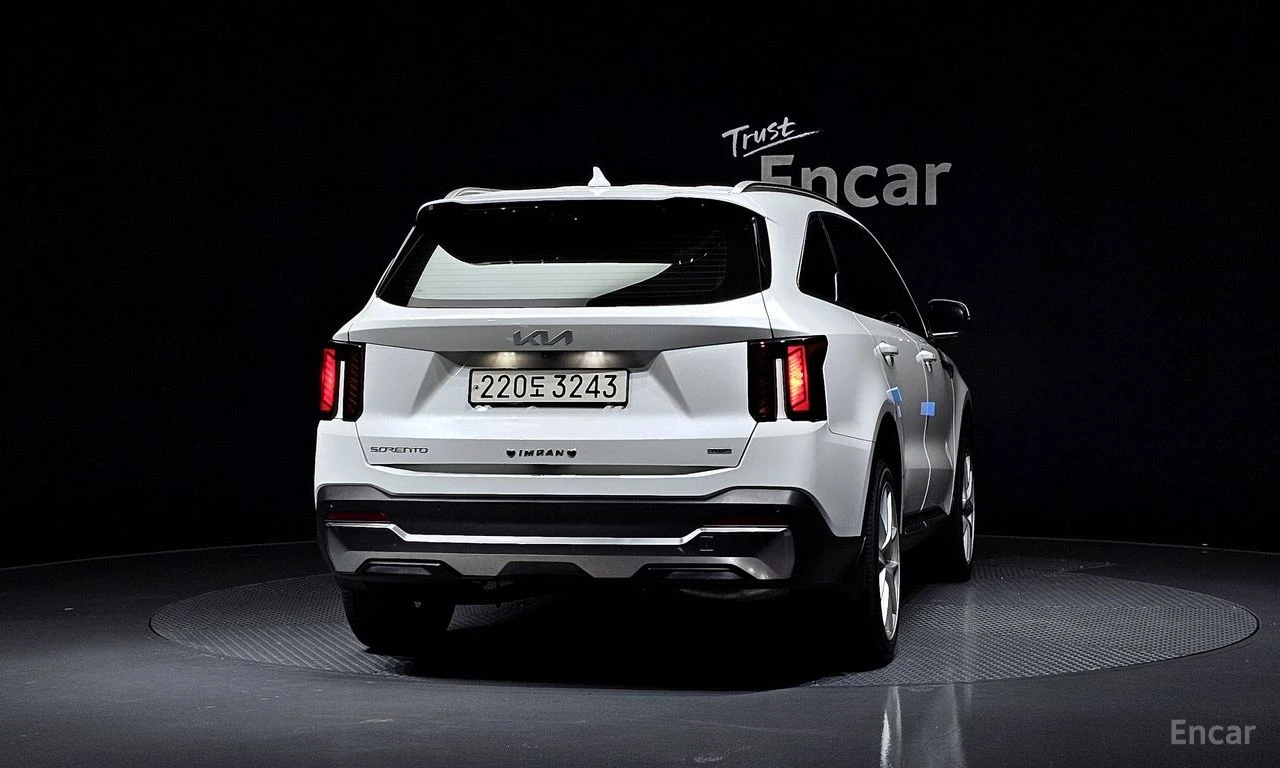 Kia Sorento 1.6* HYBRID* NOBLESSE* ПОДГРЕВ* ОБДУХВАНЕ* LANE* A, снимка 4 - Автомобили и джипове - 55433368