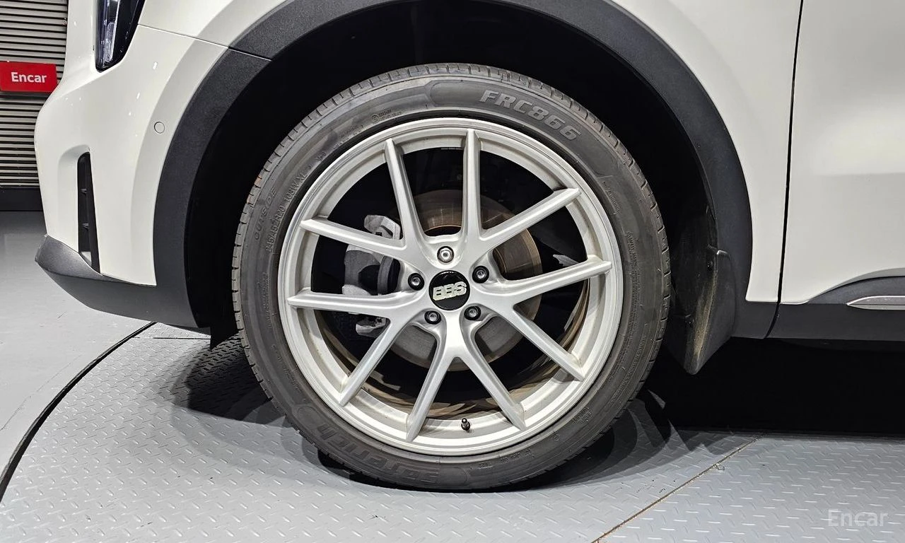 Kia Sorento 1.6* HYBRID* NOBLESSE* ПОДГРЕВ* ОБДУХВАНЕ* LANE* A, снимка 5 - Автомобили и джипове - 55433368