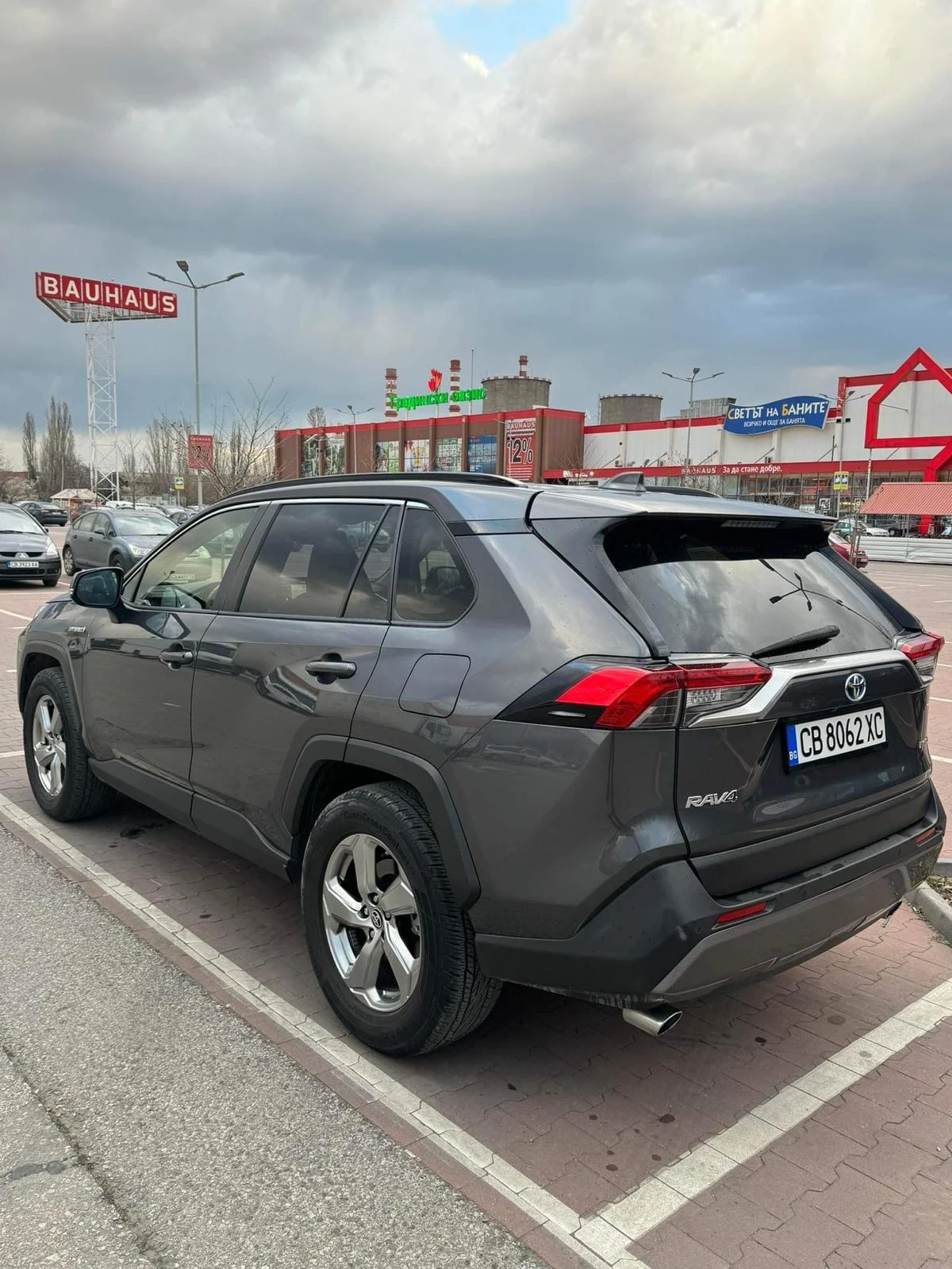 Toyota Rav4 Hibryd 2.5, снимка 4 - Автомобили и джипове - 55466411