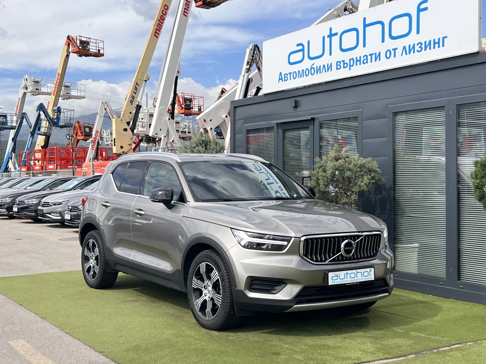 Volvo XC40 INSCRIPTION/2.0D4/190k.c./AT8/4х4, снимка 6 - Автомобили и джипове - 55824122