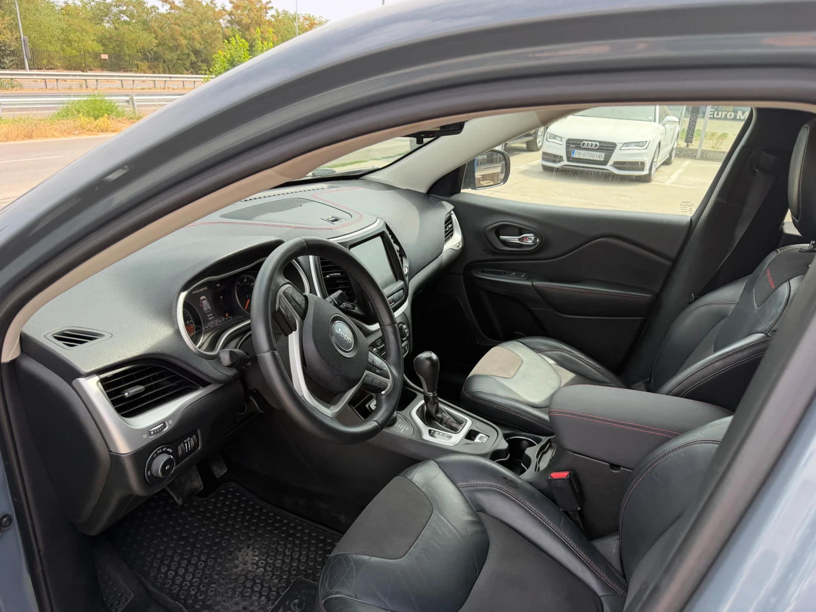 Jeep Cherokee Trailwalk, снимка 5 - Автомобили и джипове - 56087007