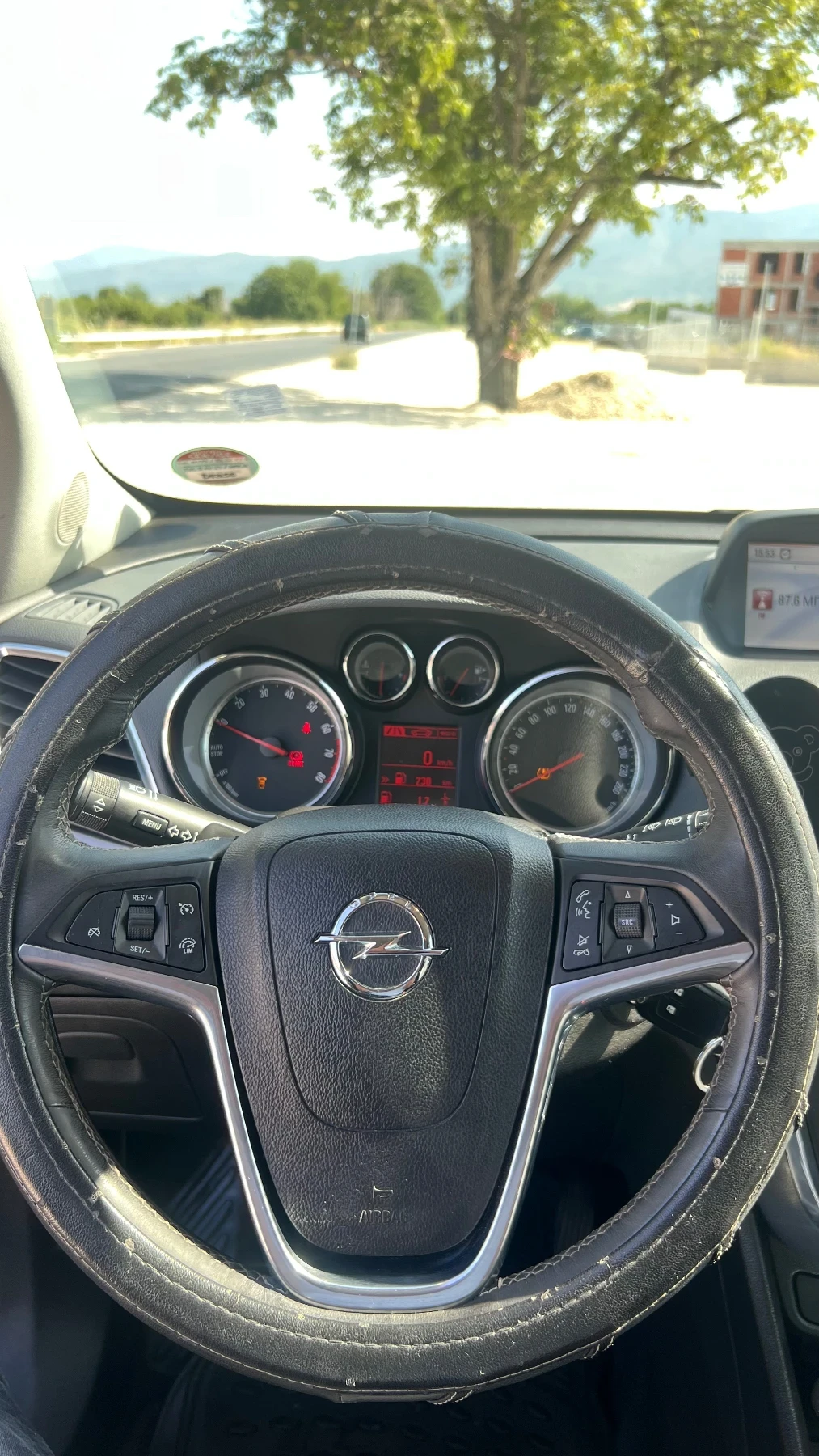 Opel Mokka, снимка 7 - Автомобили и джипове - 56378550